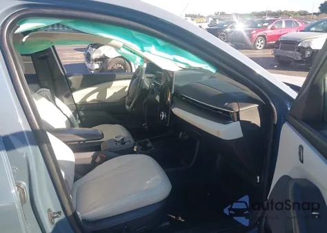 2024 Ford Mustang Mach-E Premium z USA, uszkodzony, nr VIN 3FMTK3R42RMA25227